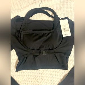 Brand new Halara long sleeve sports top